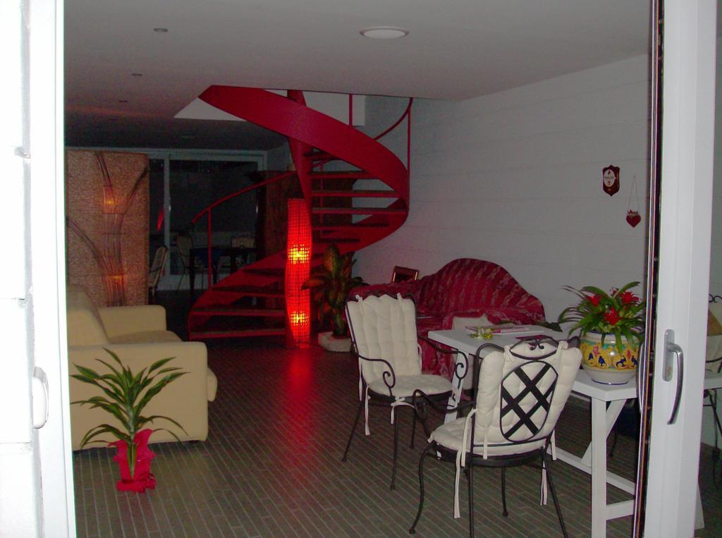 Casa Del Vento Bed & Breakfast Roccalumera Exterior photo